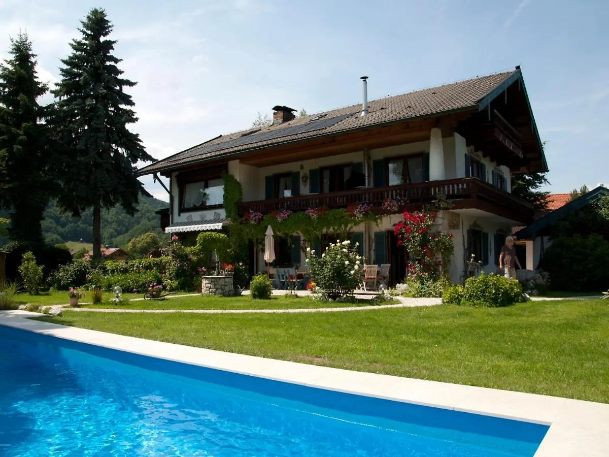 Gaestehaus Gamsei - Bosch Hermann Grassau